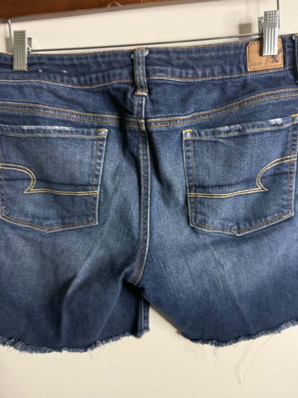 American Eagle Skinny Bermuda Jean Shorts size 12 - Picture 5 of 7